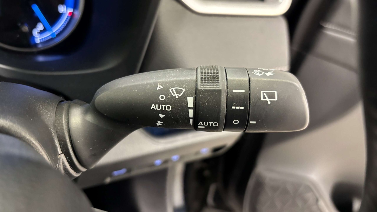 Used Toyota RAV4 2022 for sale - 77000293: Photo 26