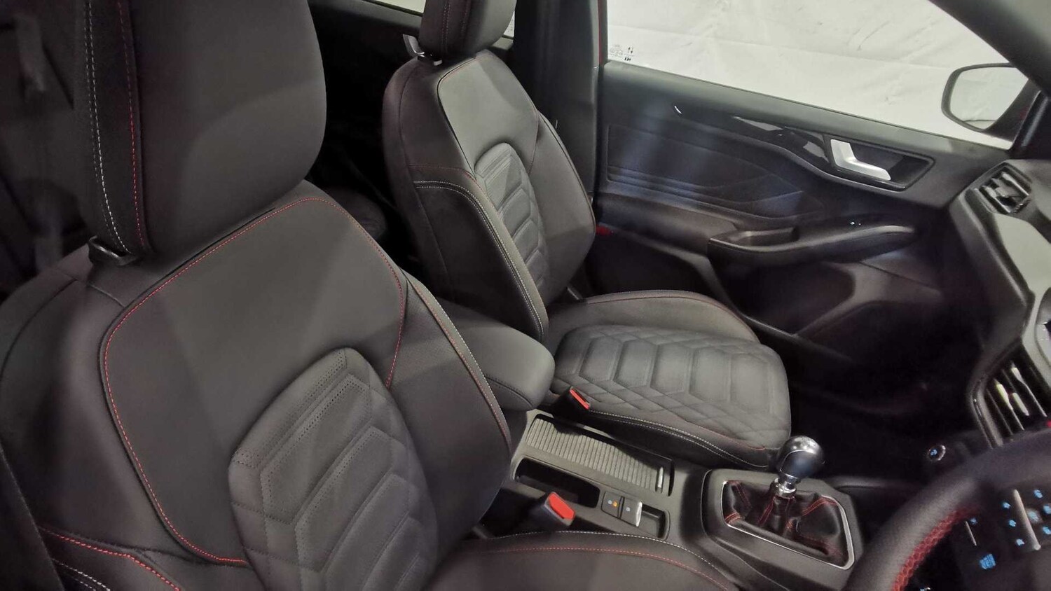 Used Ford Focus 2025 for sale - 76390601: Photo 13