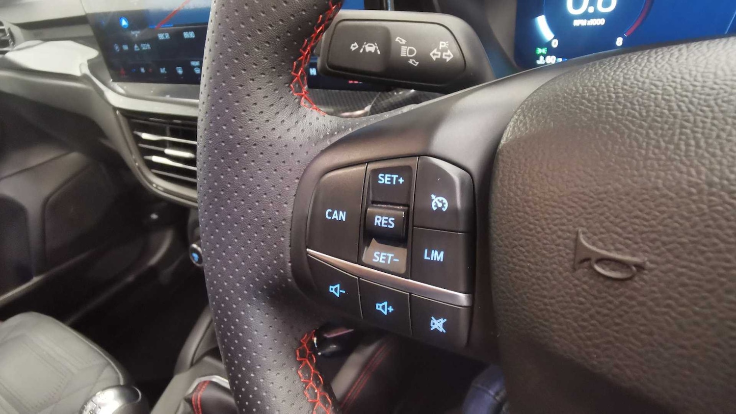 Used Ford Focus 2025 for sale - 76390601: Photo 24