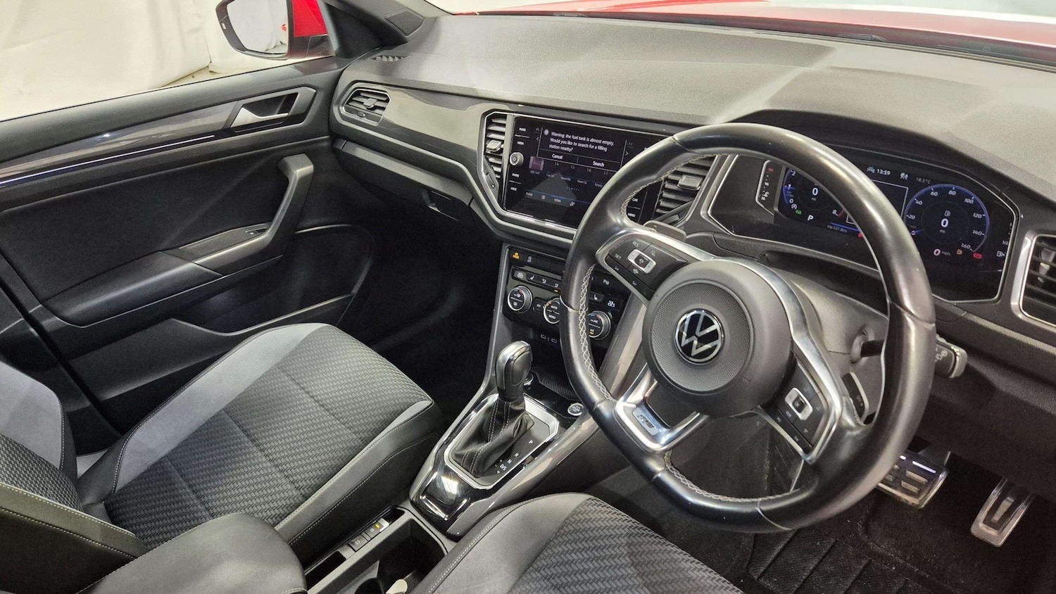 Used Volkswagen T-Roc 2021 for sale - 76636783: Photo 13