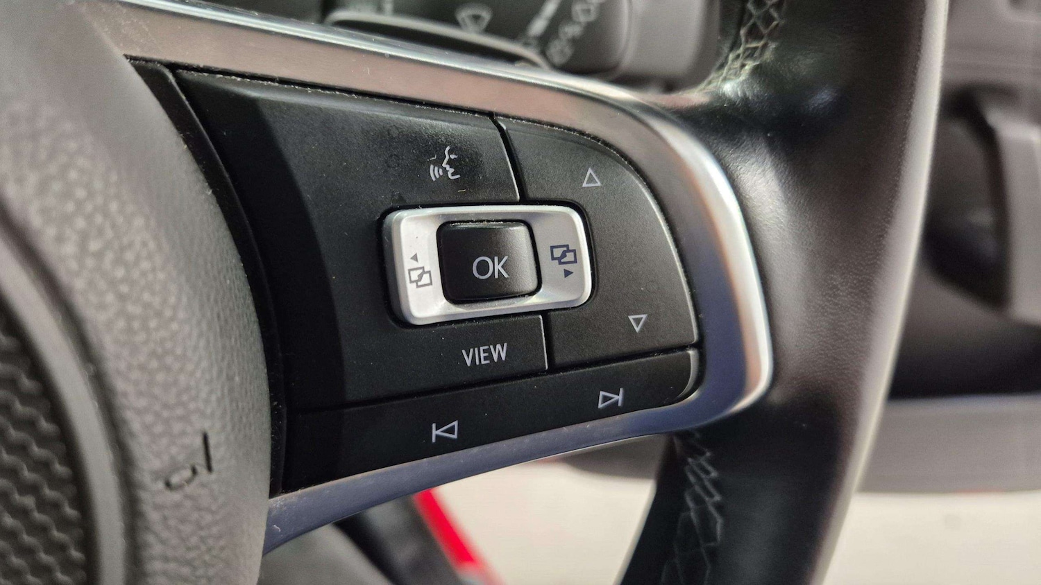 Used Volkswagen T-Roc 2021 for sale - 76636783: Photo 23