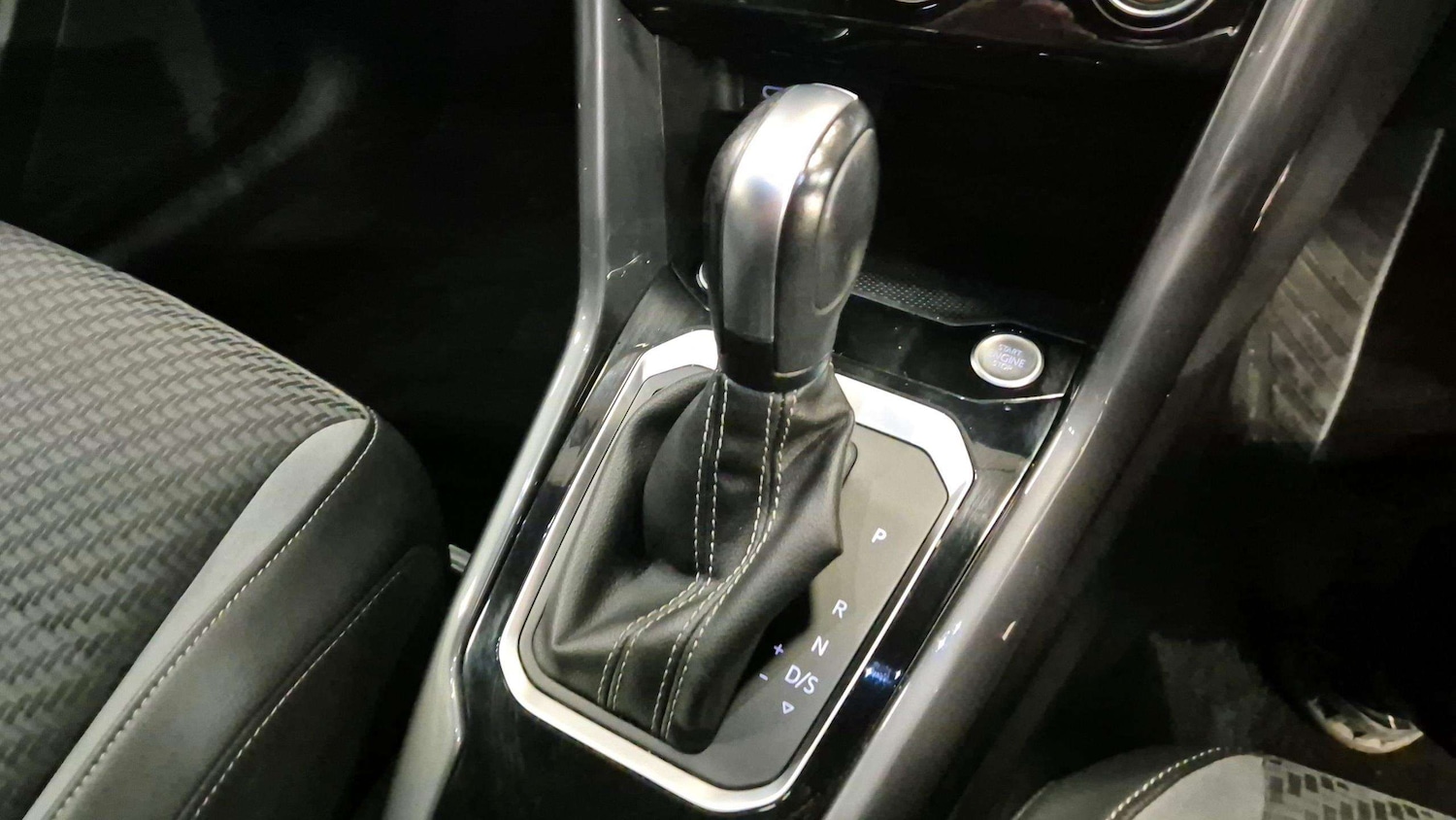 Used Volkswagen T-Roc 2021 for sale - 76636783: Photo 26