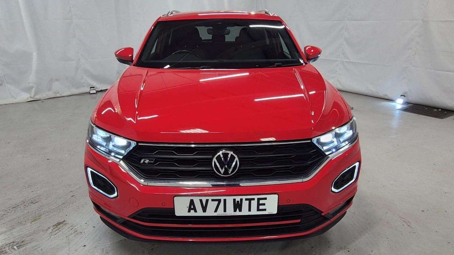 Used Volkswagen T-Roc 2021 for sale - 76636783: Photo 5