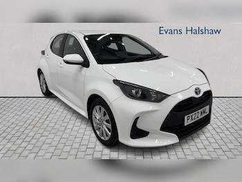 Used Toyota Yaris 2022 for sale - 79455562: Photo