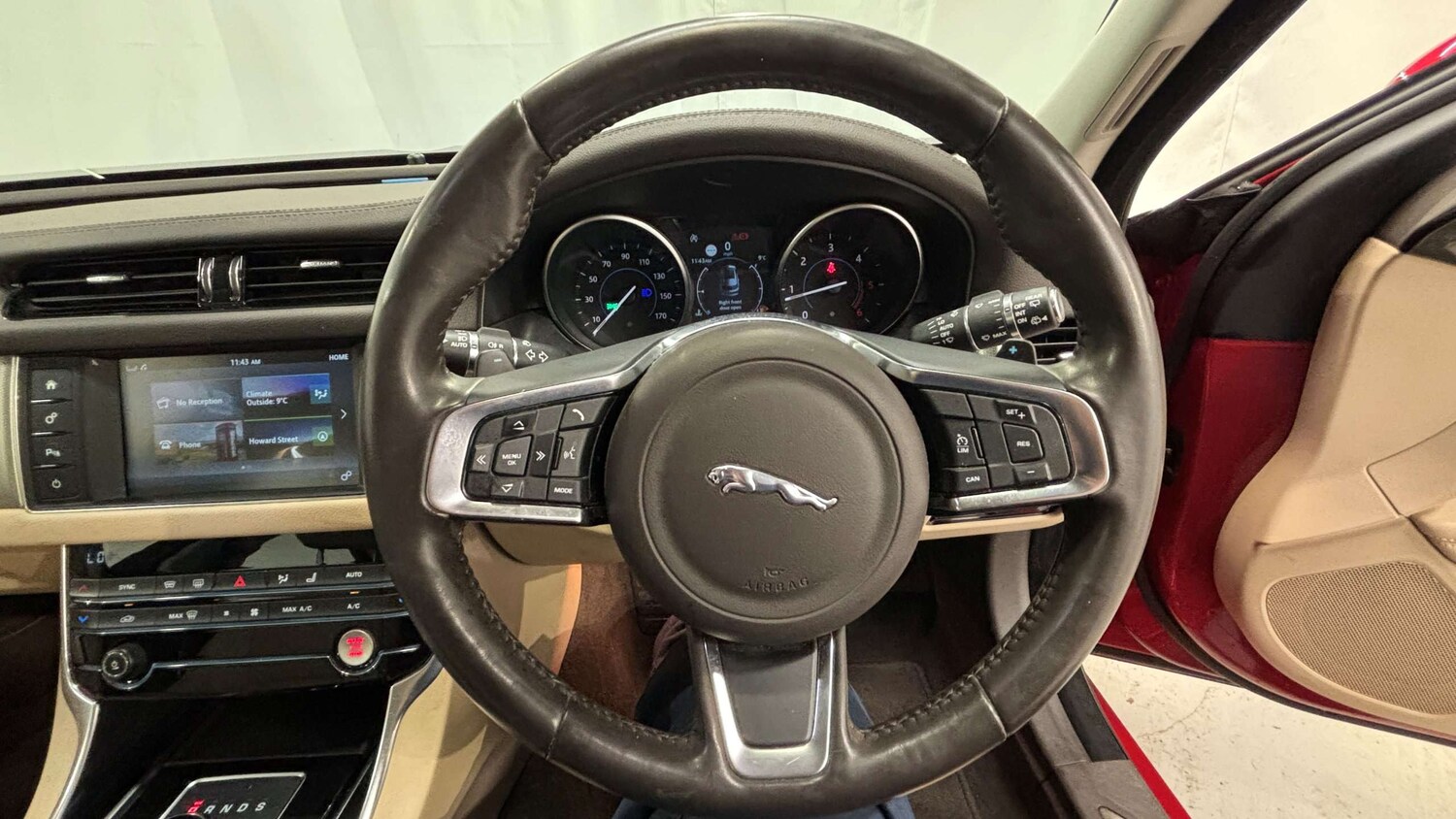 Used Jaguar XF 2018 for sale - 78187845: Photo 22