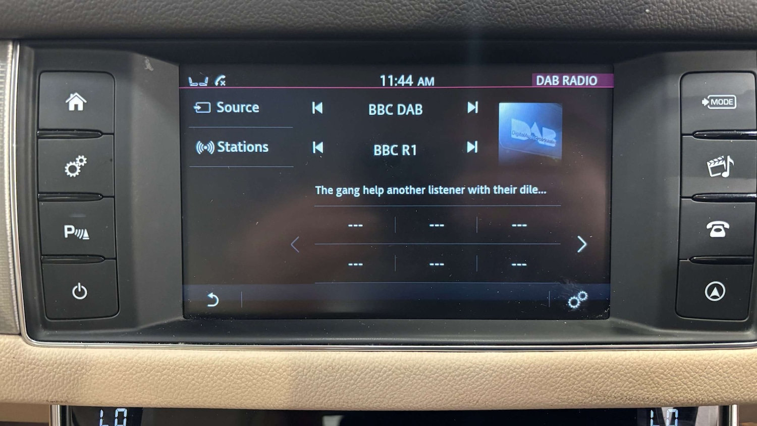 Used Jaguar XF 2018 for sale - 78187845: Photo 31