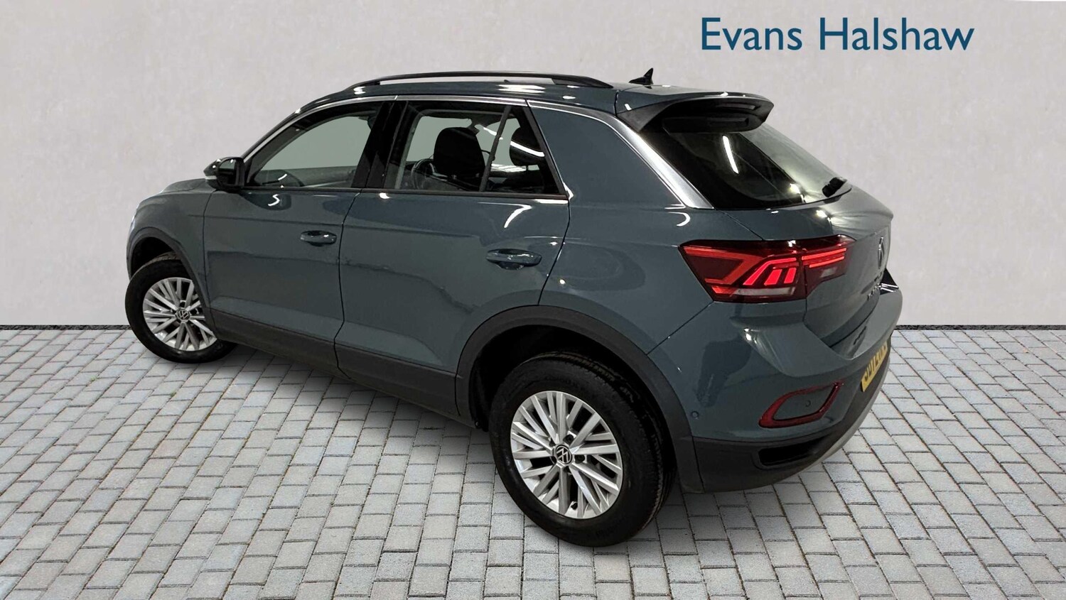 Used Volkswagen T-Roc 2022 for sale - 77093426: Photo 3