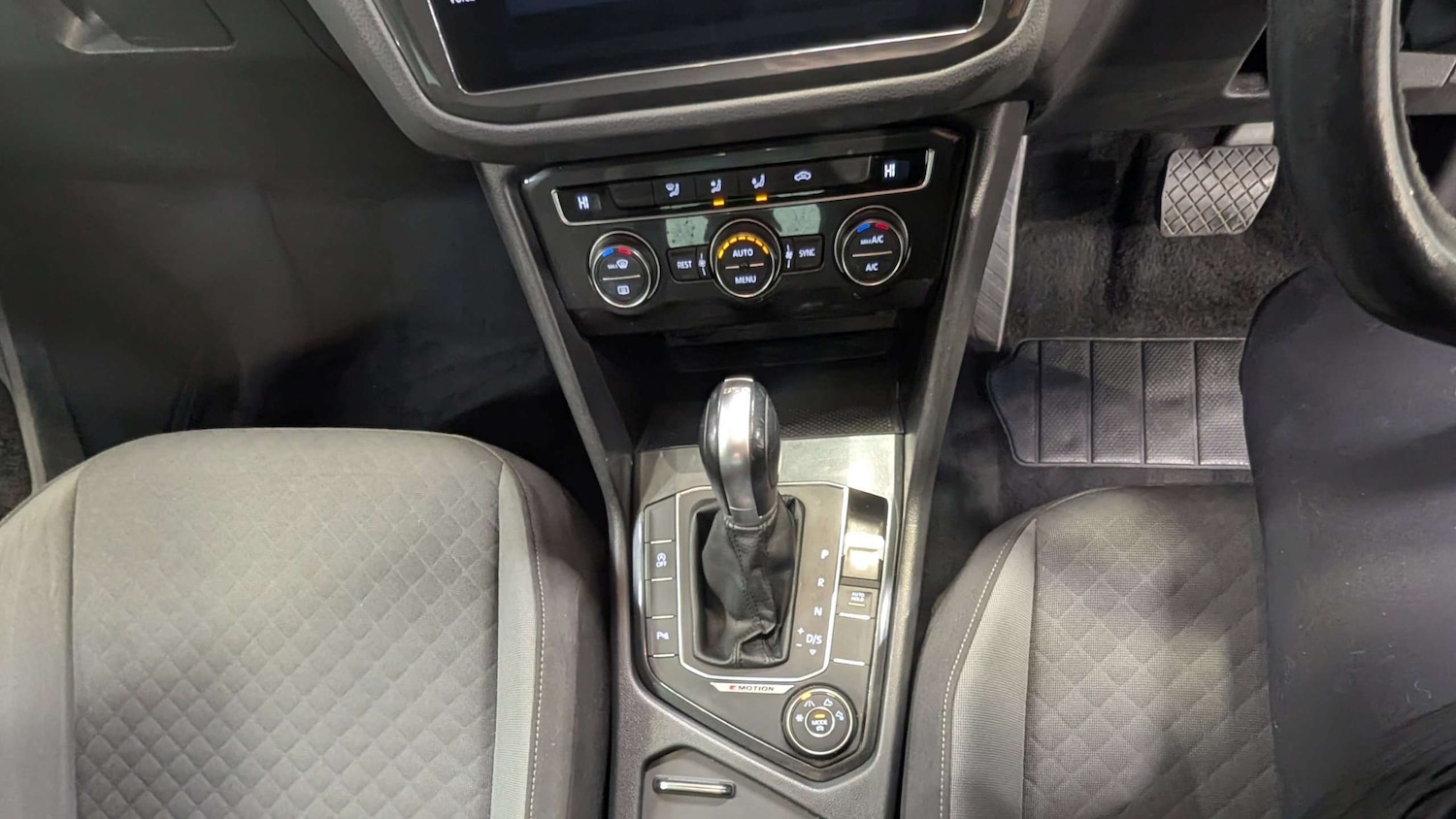 Used Volkswagen Tiguan 2019 for sale - 76636795: Photo 25