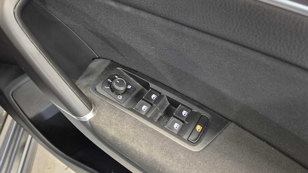 Used Volkswagen Touran 2020 for sale - 76242511: Photo 18