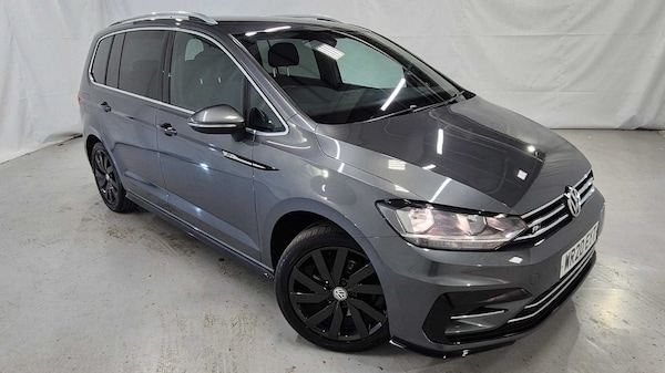 Used Volkswagen Touran 2020 for sale - 76242511: Photo 1