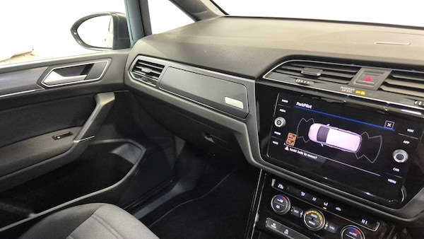 Used Volkswagen Touran 2020 for sale - 76242511: Photo 29