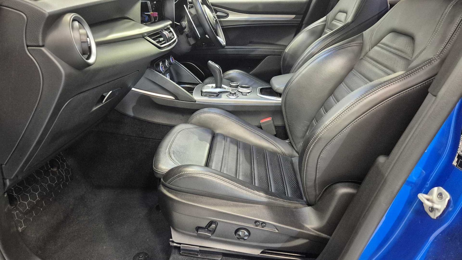 Used Alfa Romeo Stelvio 2022 for sale - 77347906: Photo 30