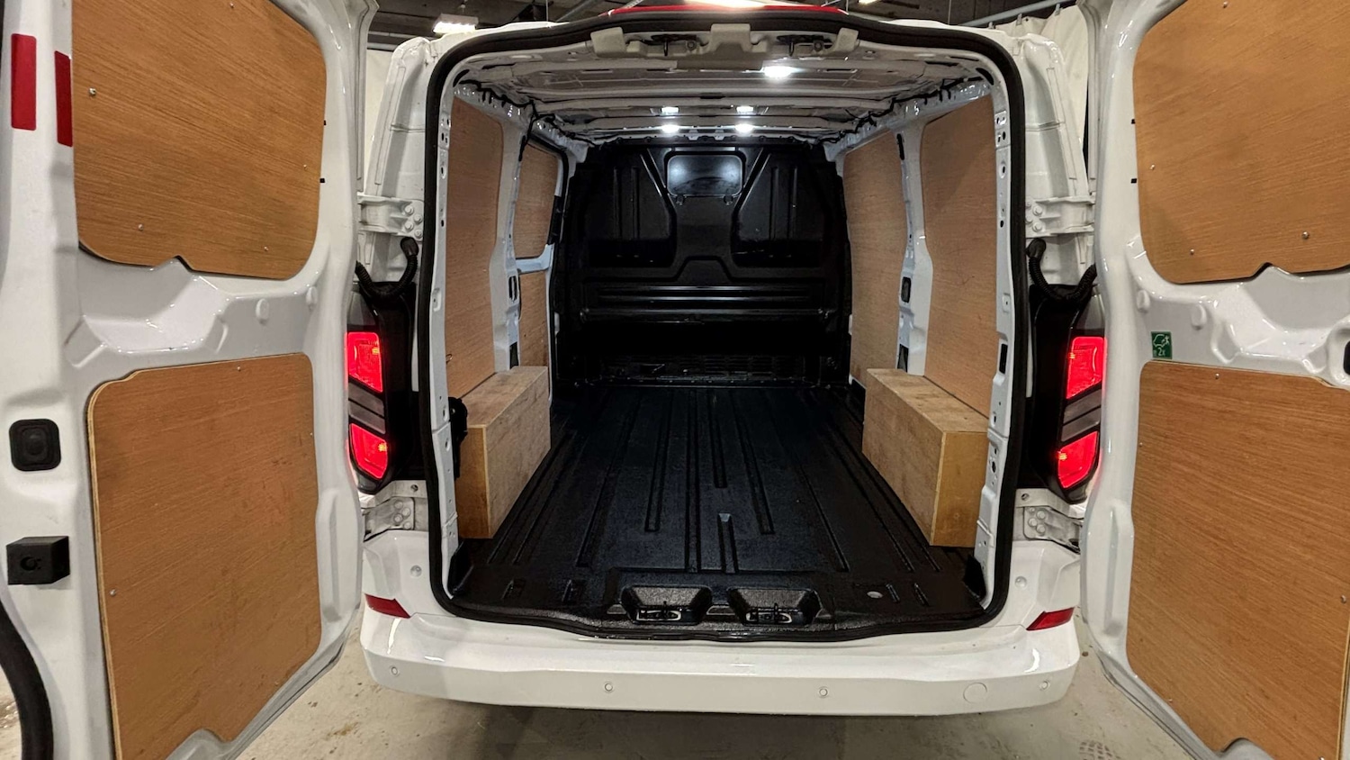 Used Ford Transit Custom 2024 for sale - 77443594: Photo 13