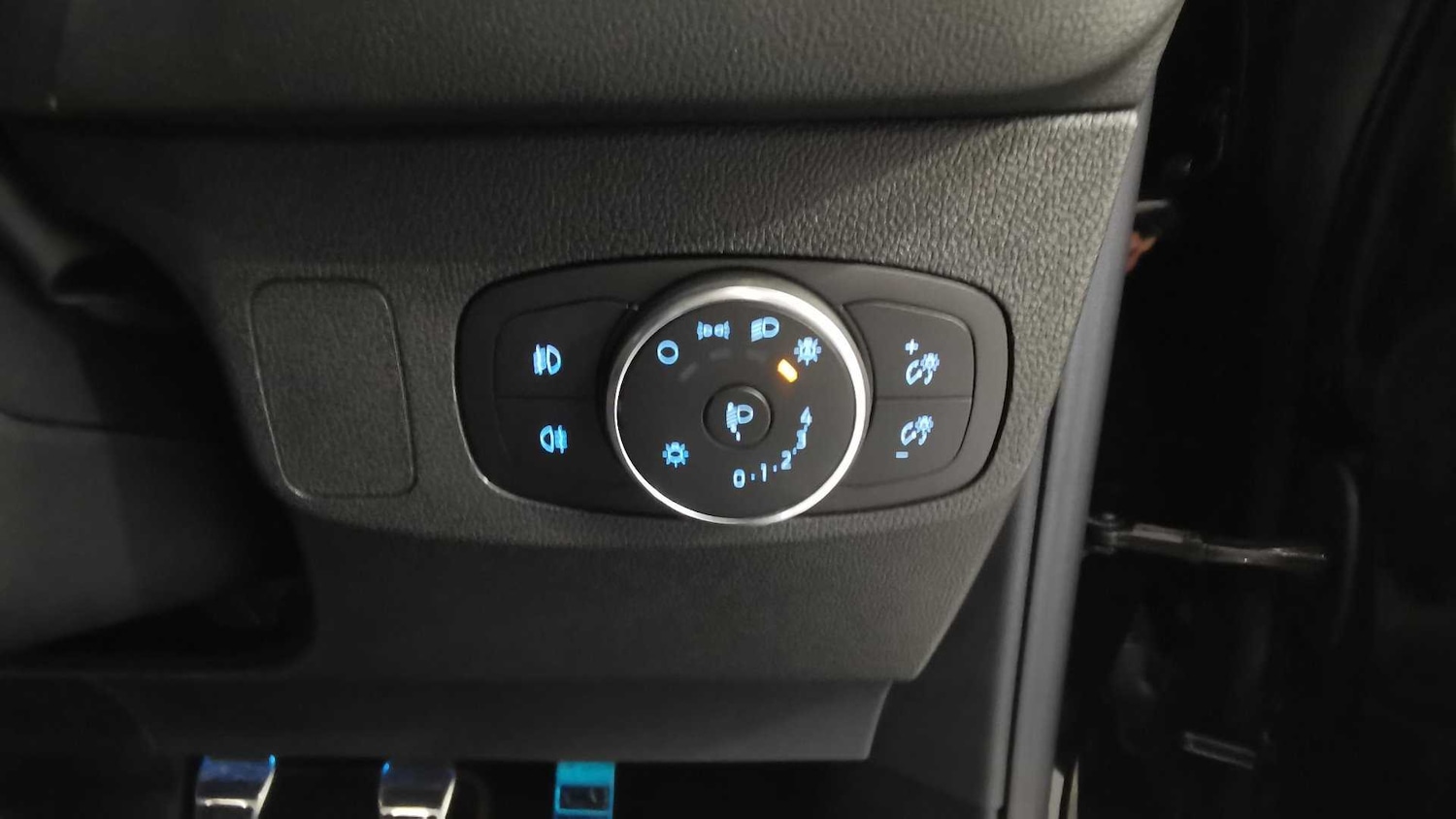 Used Ford Focus 2025 for sale - 76610608: Photo 20