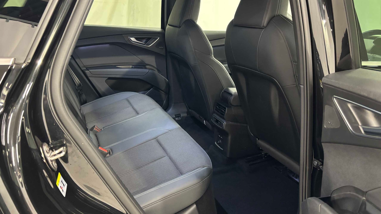 Used Audi Q4 e-tron 2022 for sale - 76373826: Photo 27