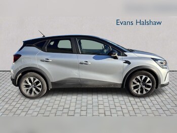 Used Renault Captur 2022 for sale - 77526896: Photo