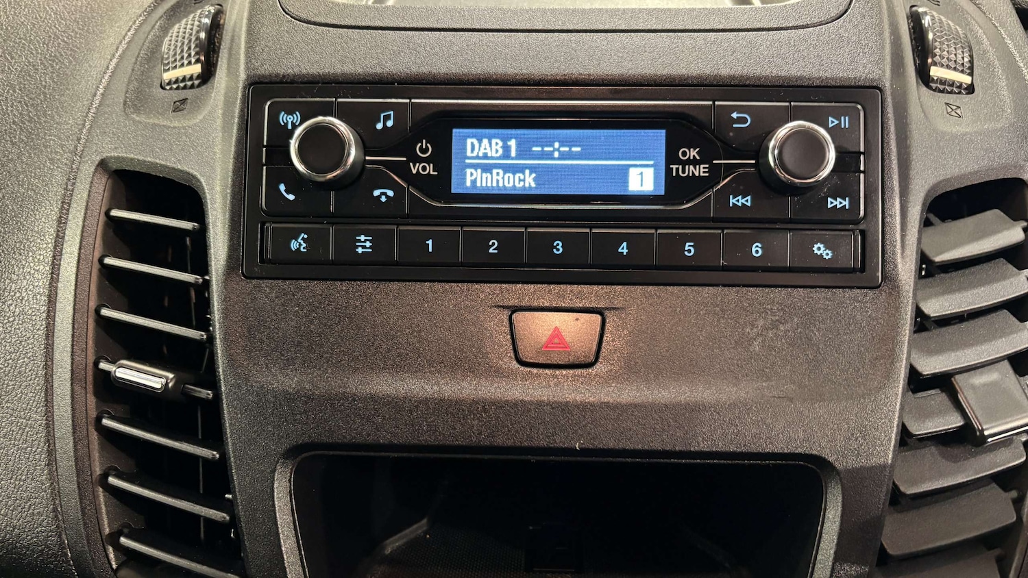 Used Ford Transit Connect 2020 for sale - 76298371: Photo 24