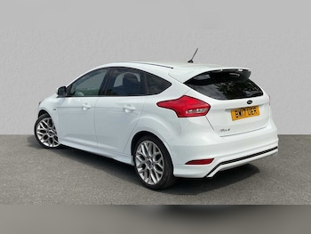 Used Ford Focus 2017 for sale - 75535310: Photo