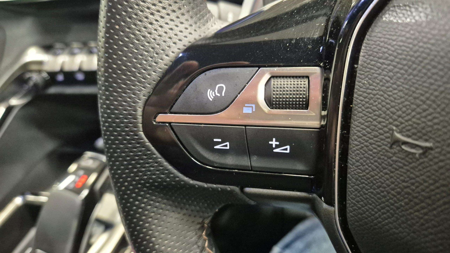 Used Peugeot 3008 2020 for sale - 76459850: Photo 22