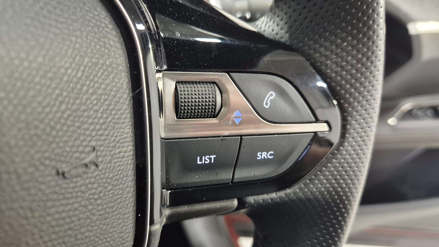 Used Peugeot 3008 2020 for sale - 76459850: Photo 23