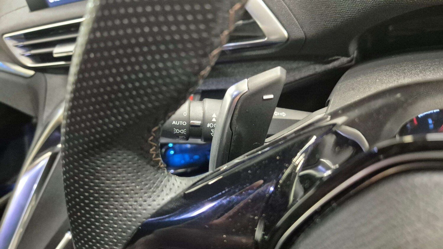 Used Peugeot 3008 2020 for sale - 76459850: Photo 25