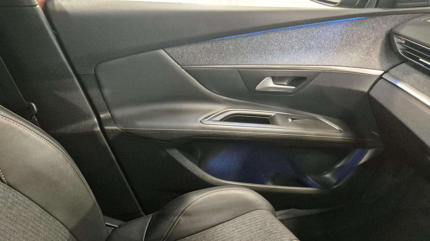 Used Peugeot 3008 2020 for sale - 76459850: Photo 34