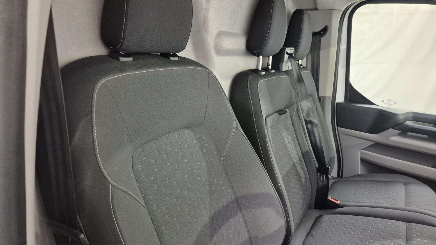 Used Ford Transit Custom 2024 for sale - 76610701: Photo 15