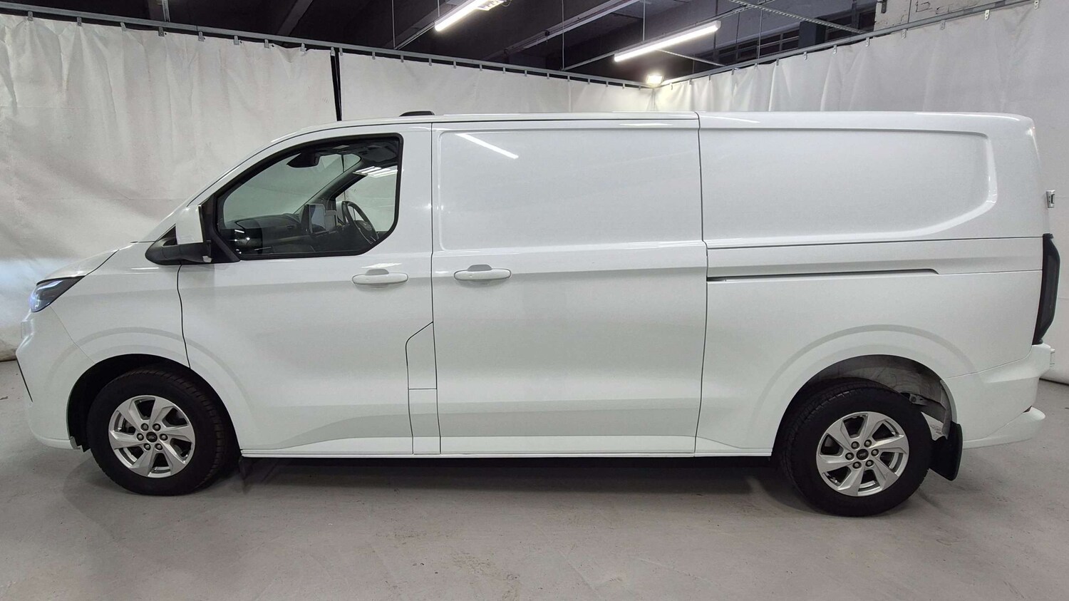 Used Ford Transit Custom 2024 for sale - 76610701: Photo 7