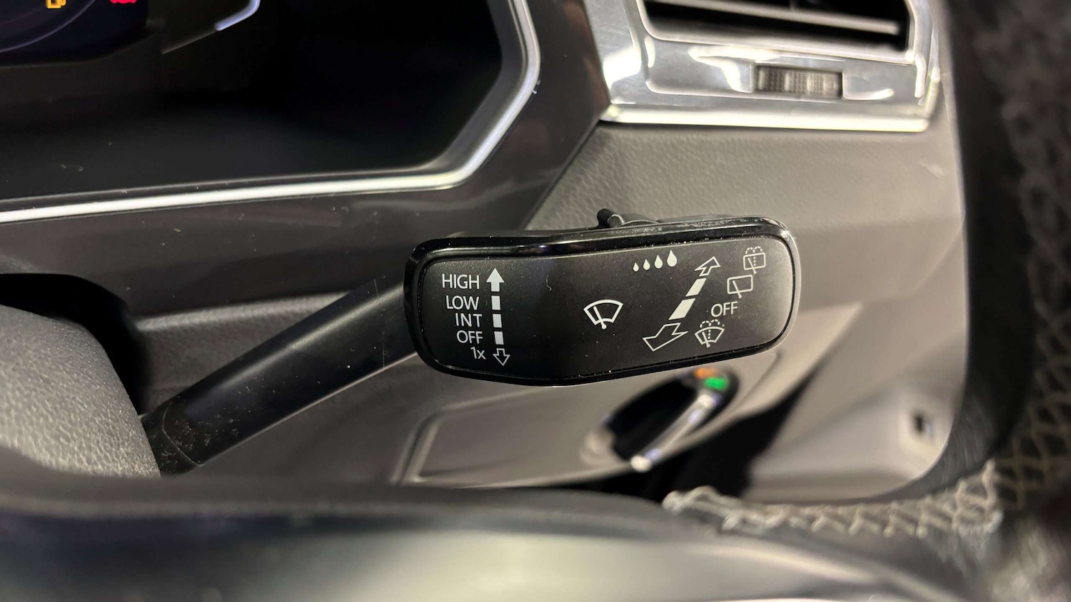 Used Volkswagen Tiguan 2020 for sale - 77270271: Photo 27