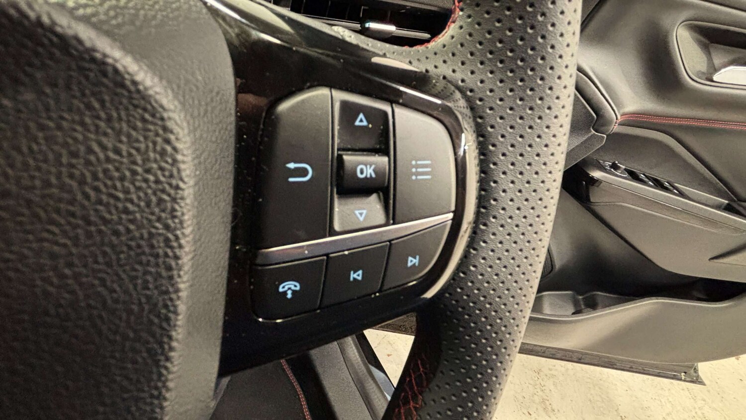 Used Ford Puma 2025 for sale - 77308365: Photo 21