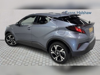 Used Toyota C-HR 2023 for sale - 79535471: Photo