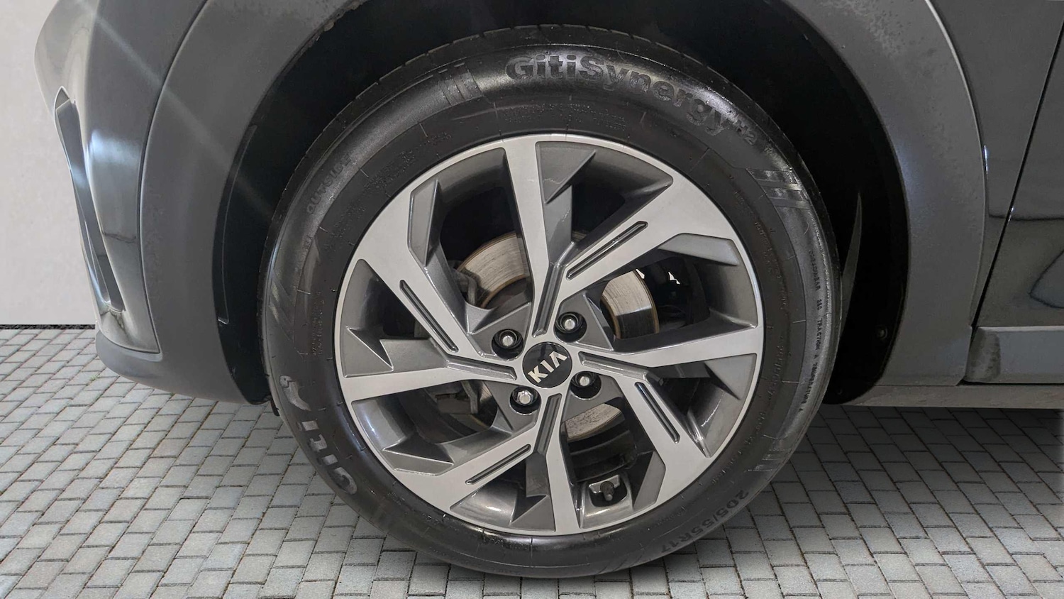 Used Kia Stonic 2021 for sale - 76351643: Photo 11