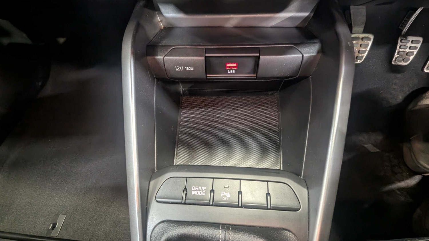 Used Kia Stonic 2021 for sale - 76351643: Photo 27