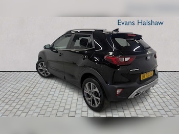 Used Kia Stonic 2021 for sale - 76351643: Photo