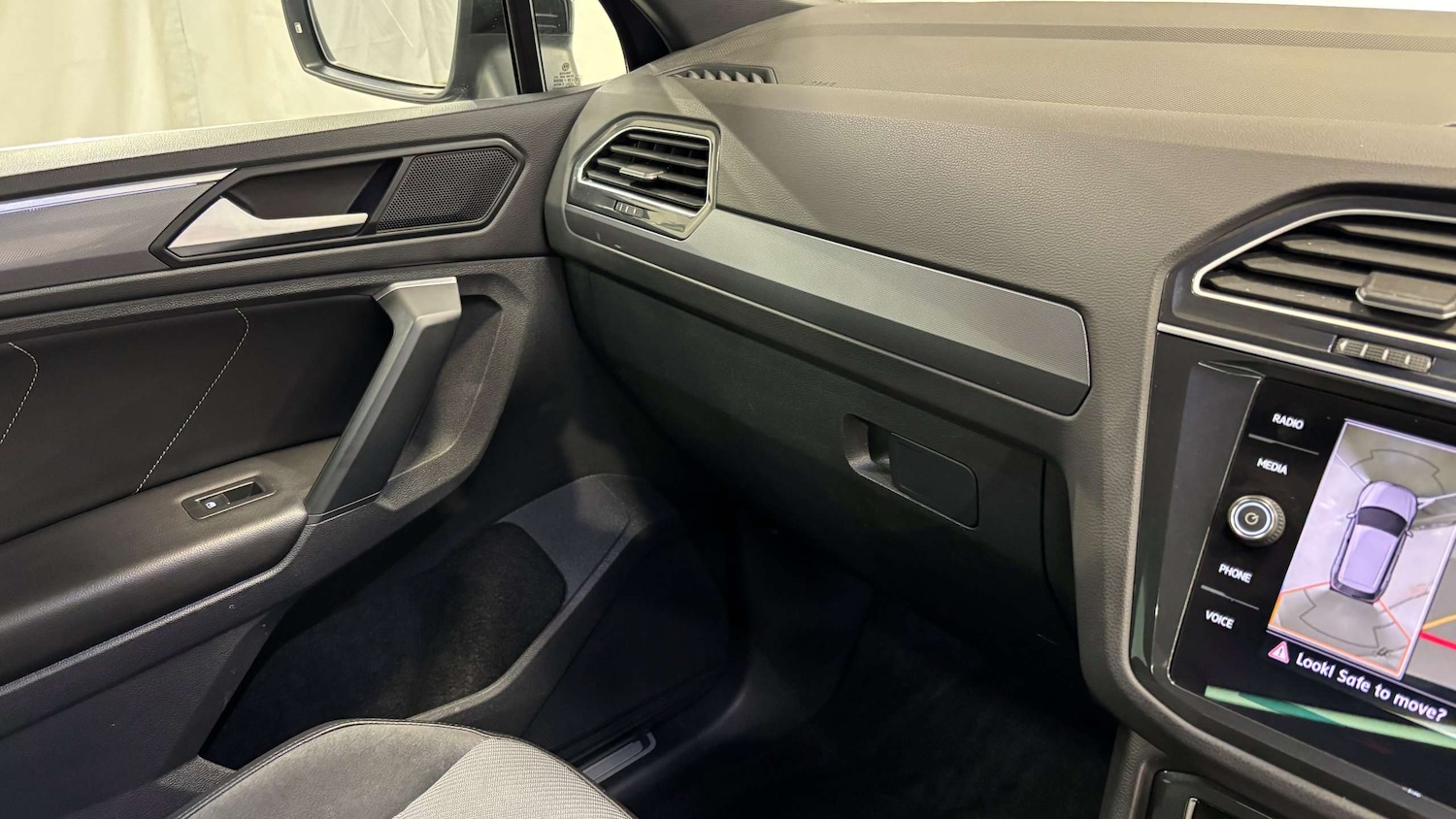 Used Volkswagen Tiguan 2020 for sale - 76475824: Photo 33