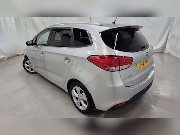 Used Kia Carens 2014 for sale - 75917968: Photo