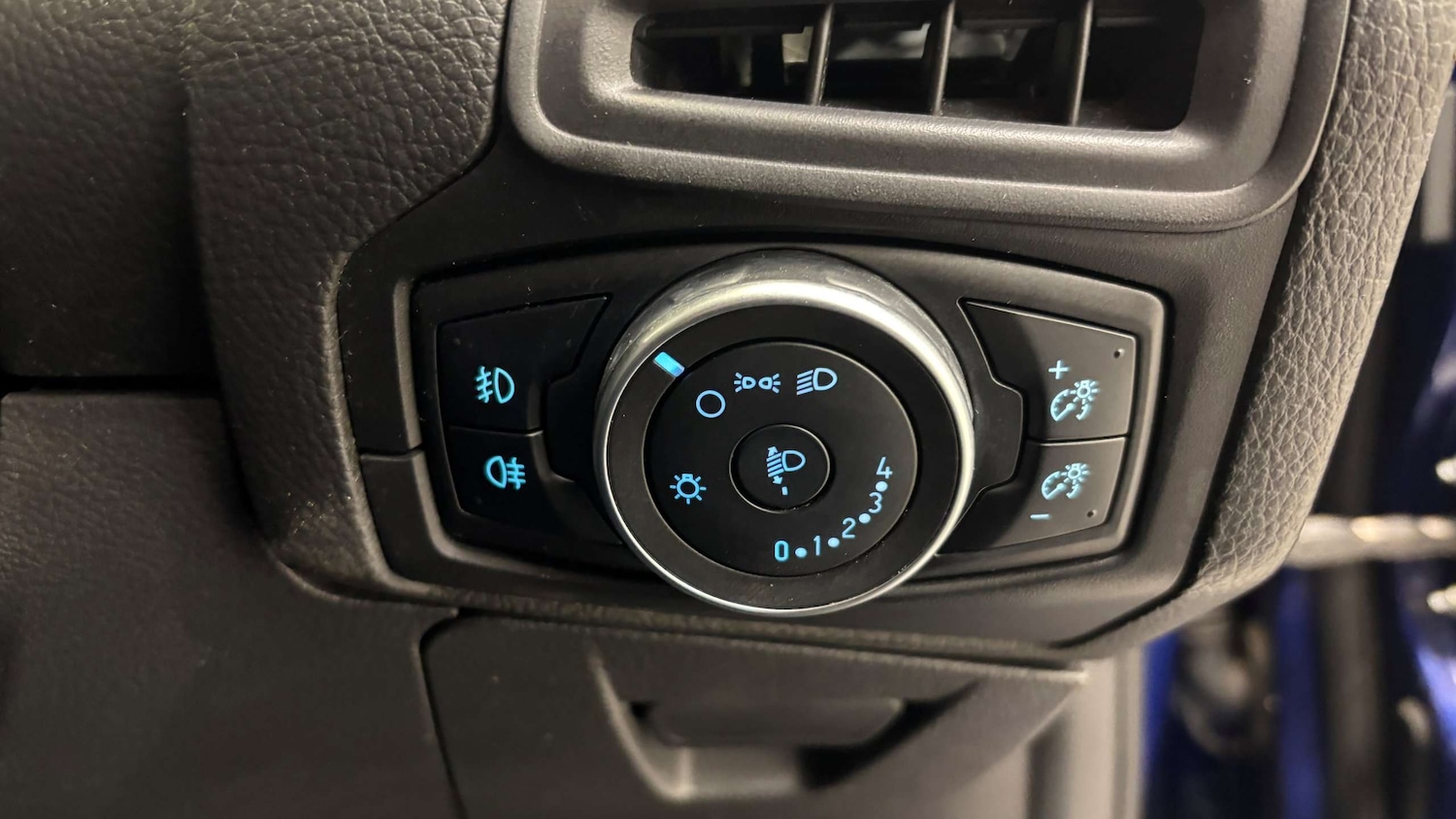 Used Ford Focus 2017 for sale - 77787176: Photo 21