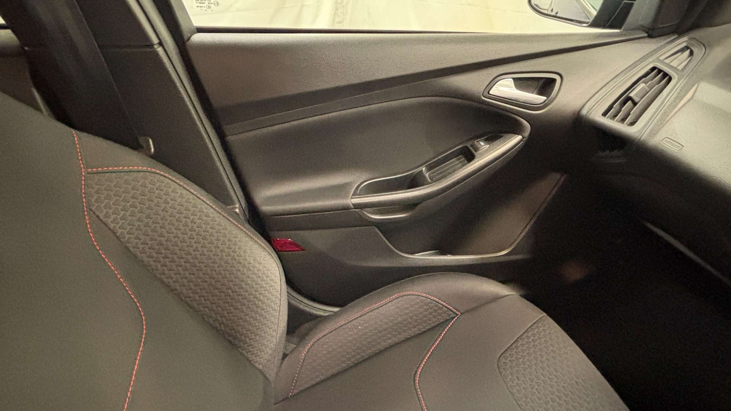 Used Ford Focus 2017 for sale - 77787176: Photo 33