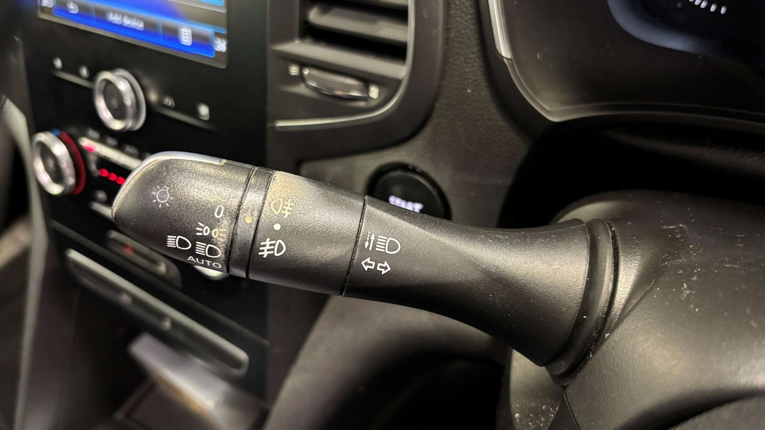 Used Renault Megane 2016 for sale - 77472578: Photo 24