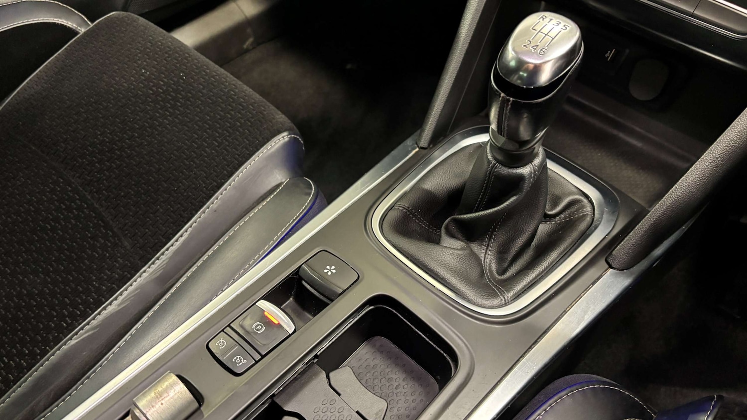 Used Renault Megane 2016 for sale - 77472578: Photo 25