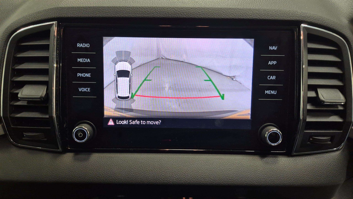 Used Skoda Karoq 2019 for sale - 76310820: Photo 29