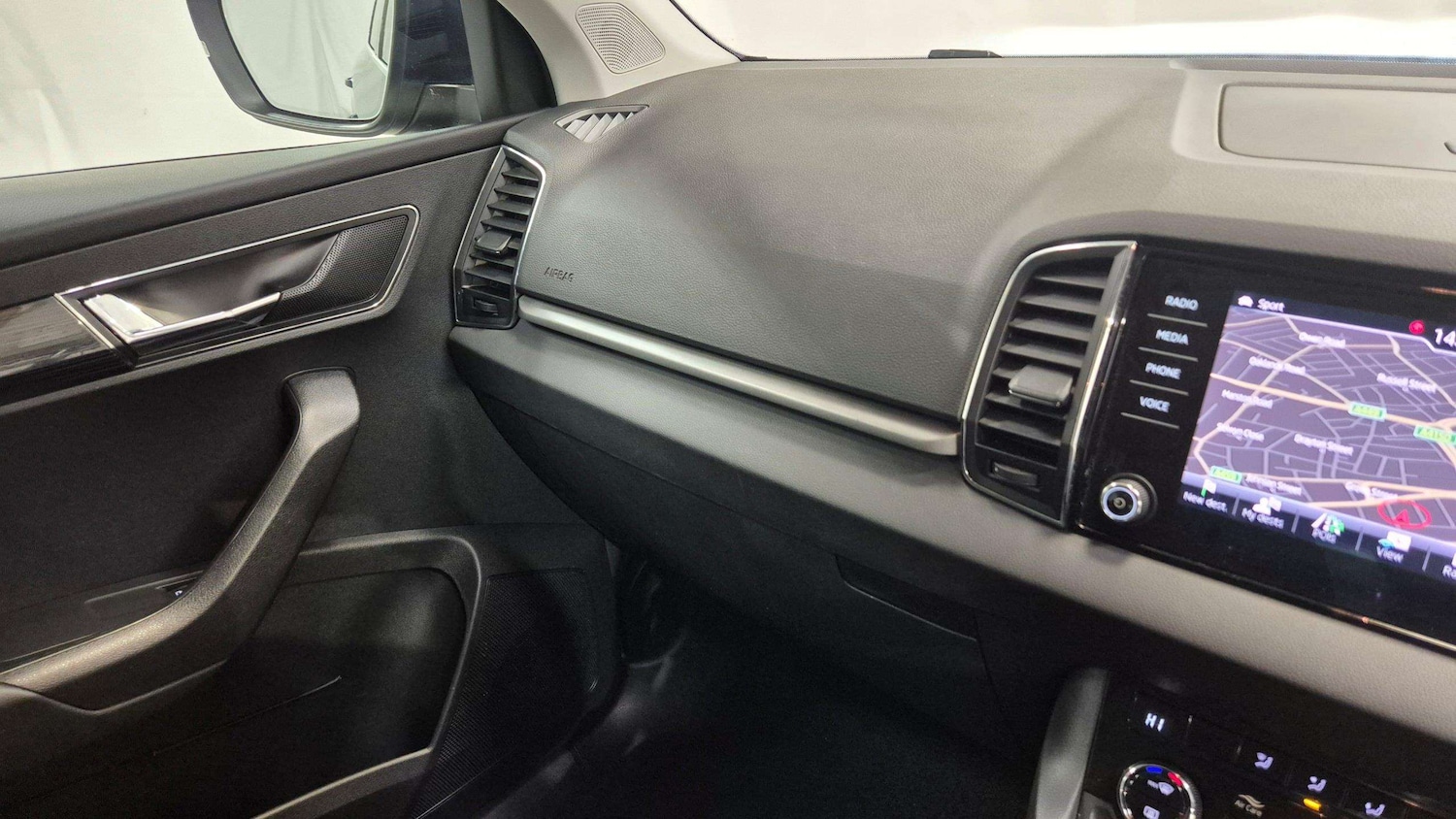 Used Skoda Karoq 2019 for sale - 76310820: Photo 31