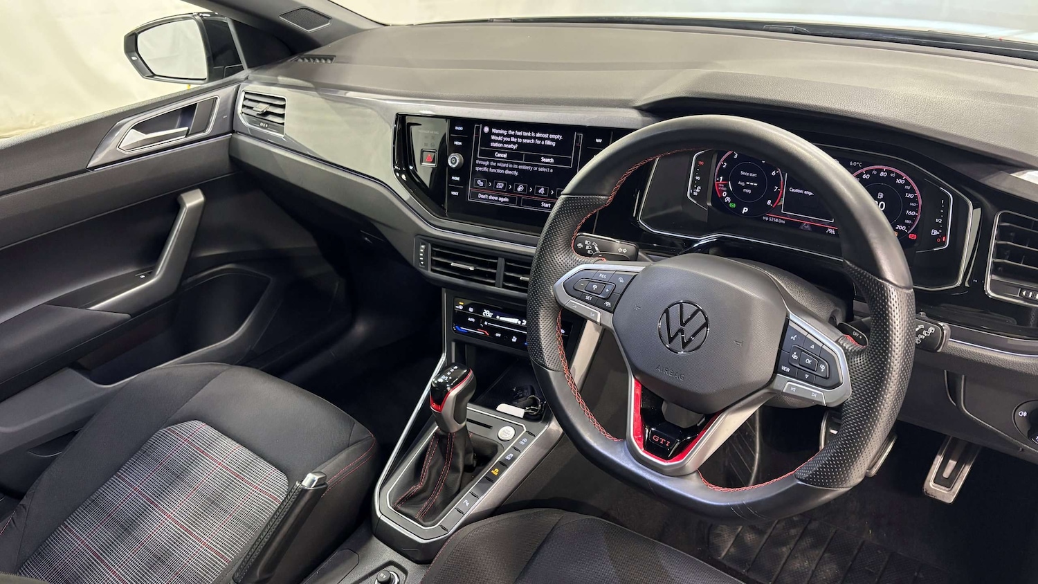 Used Volkswagen Polo 2024 for sale - 76967847: Photo 13