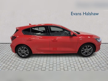 Used Ford Focus 2022 for sale - 76262501: Photo 4