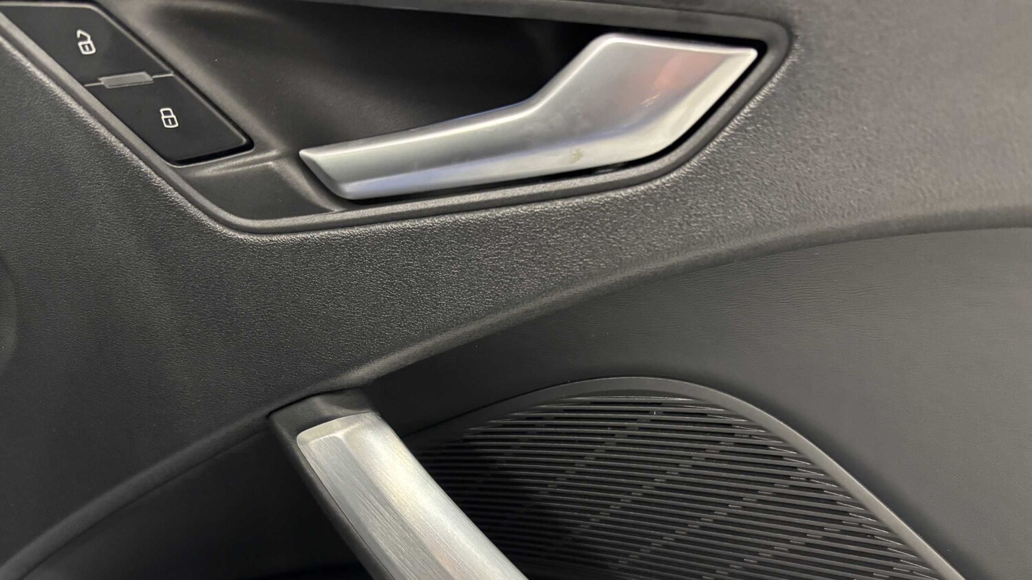 Used Audi TT for sale - 78216364: Photo 26