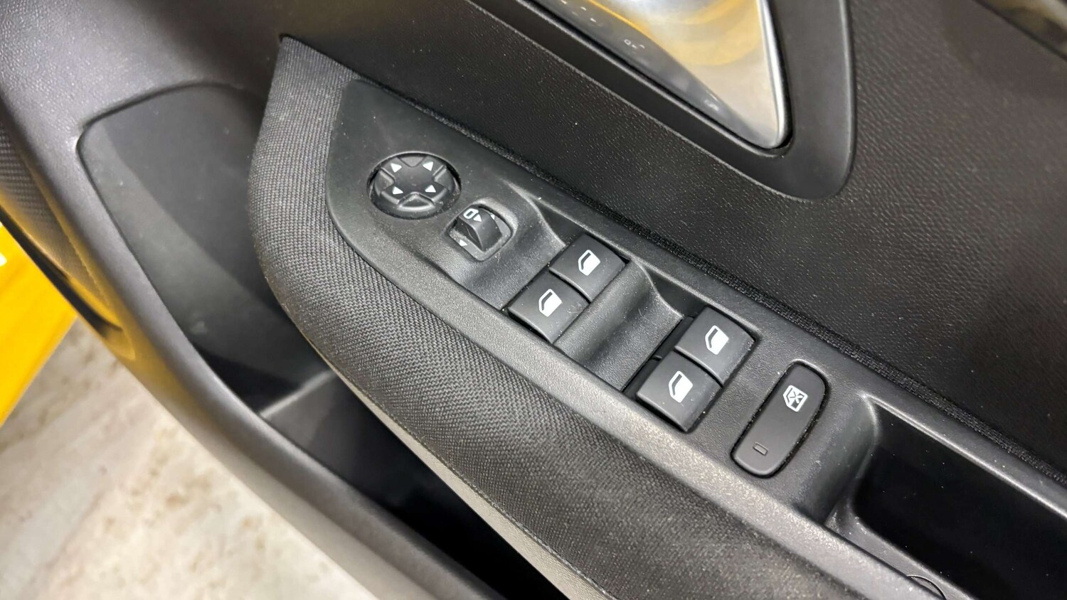 Used Peugeot 208 2022 for sale - 76902267: Photo 21