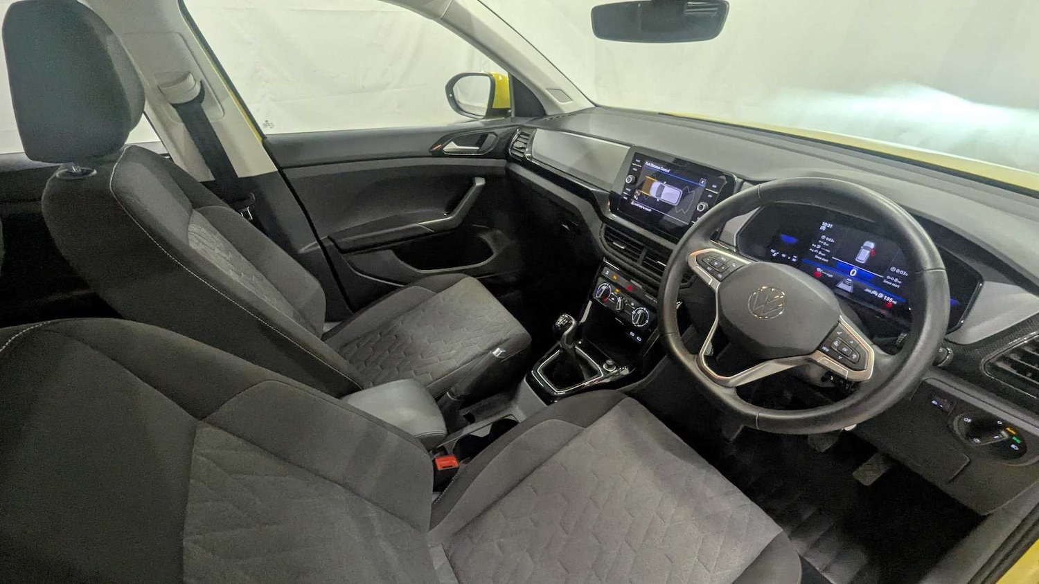 Used Volkswagen T-Cross 2024 for sale - 76594292: Photo 12