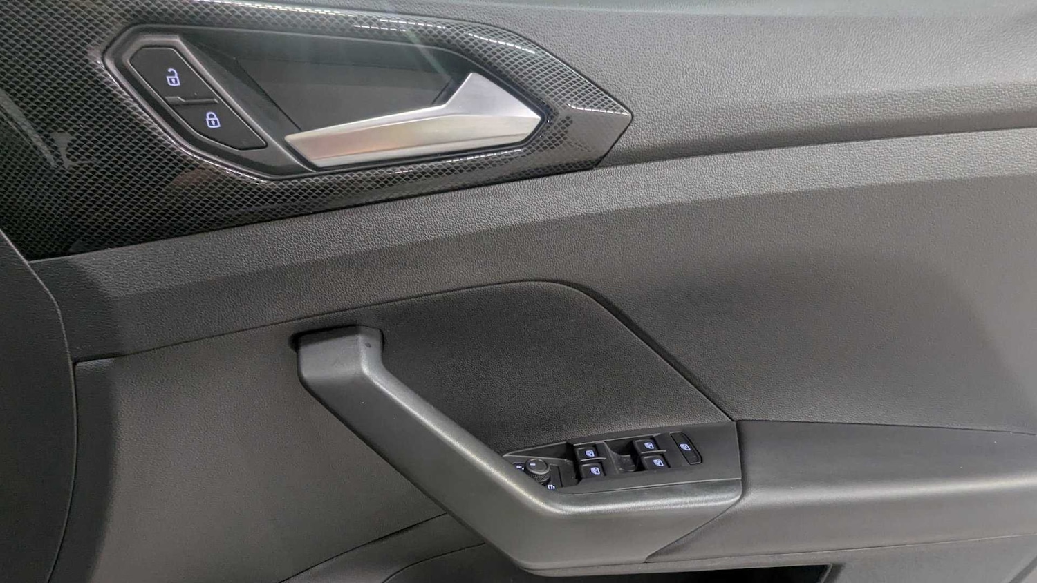 Used Volkswagen T-Cross 2024 for sale - 76594292: Photo 26