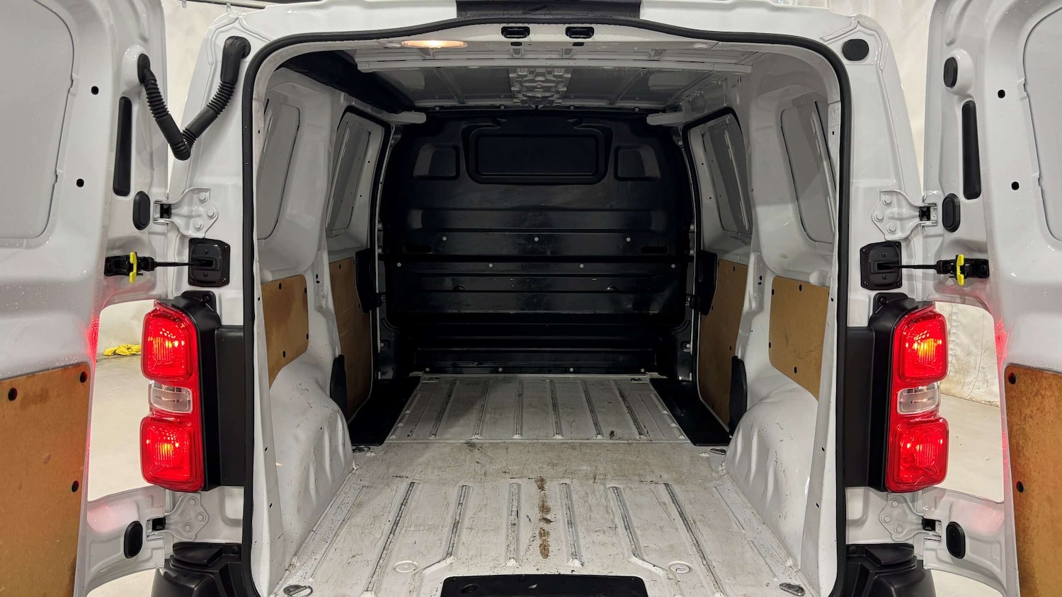 Used Citroen Dispatch 2024 for sale - 76553247: Photo 12