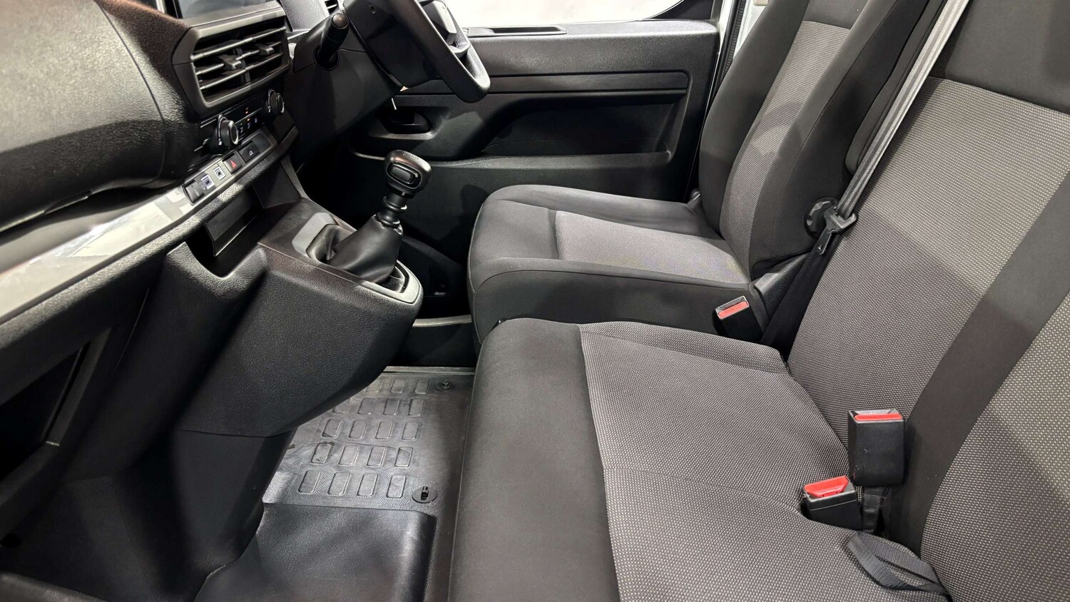 Used Citroen Dispatch 2024 for sale - 76553247: Photo 32